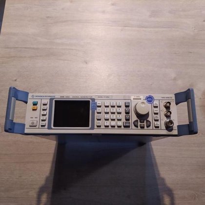 ROHDE & SCHWARZ SMB 100A SIGNAL GENERATOR